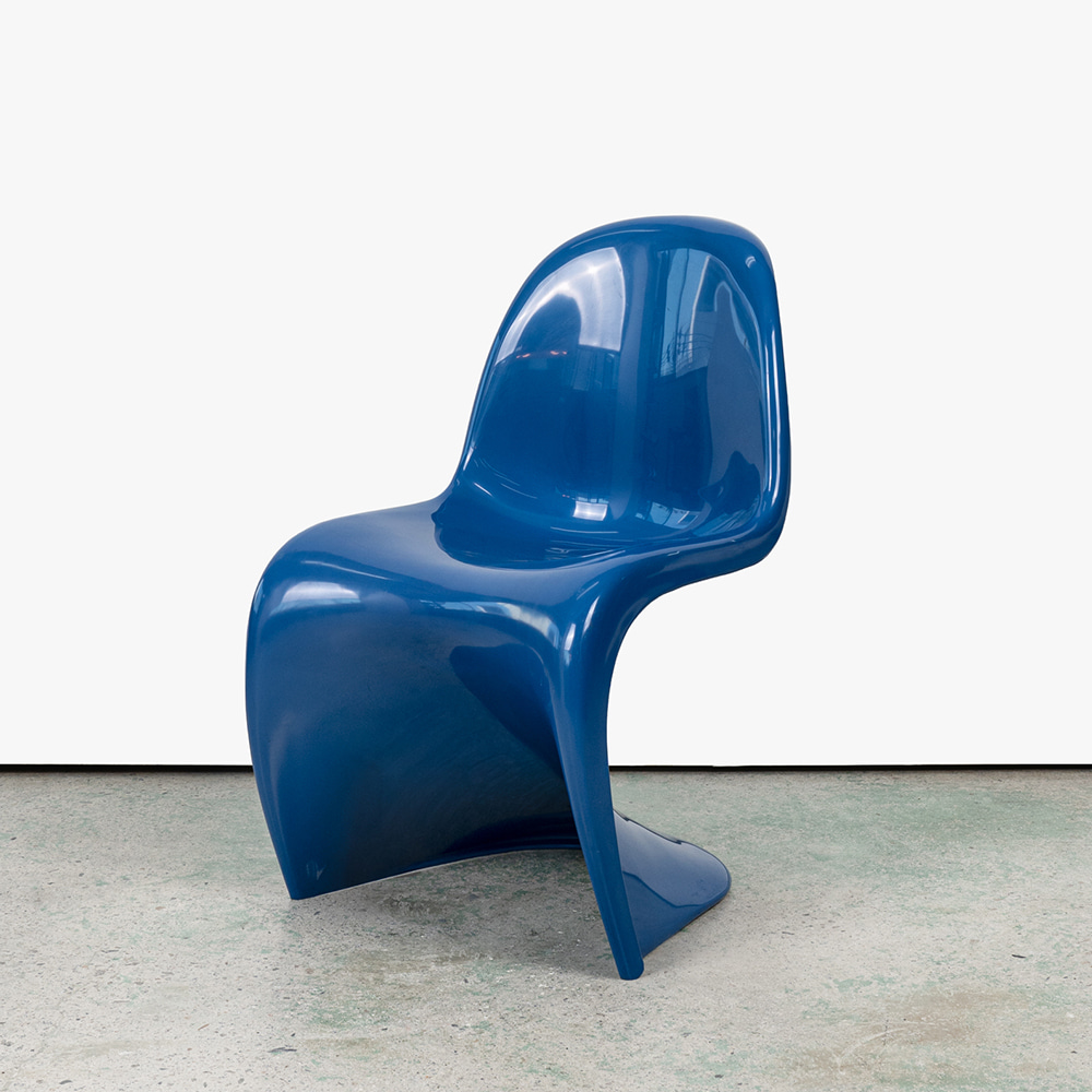 Panton Chair by Verner Panton (Blue)