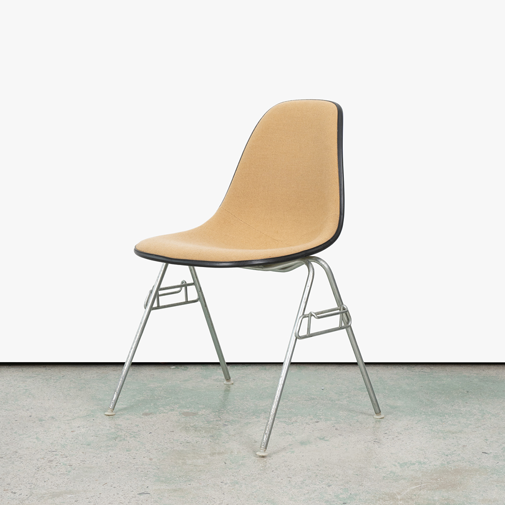 DSS Chair (Tan Light / Hopsack)