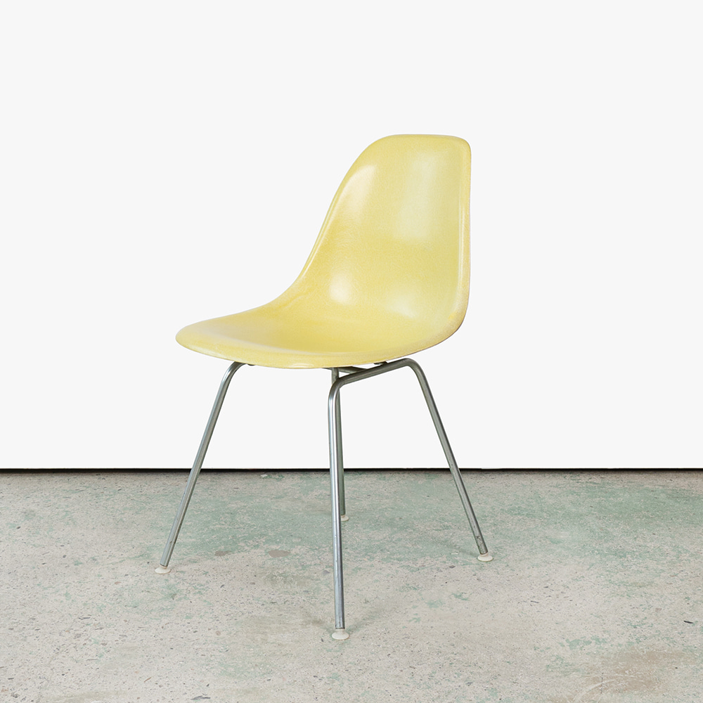 DSX Chair (Painted Back / Lemon Yellow)
