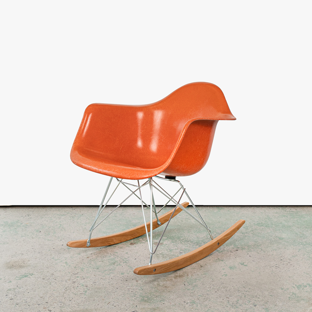 RAR Chair (Red Orange)